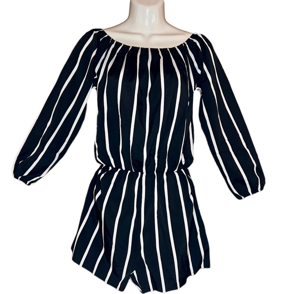 Miss Moly Black/white romper